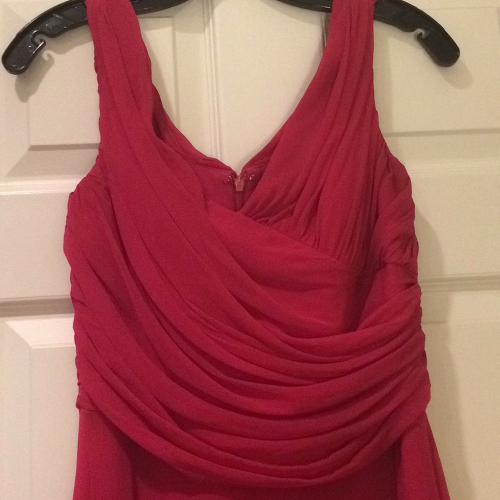 Gown - Picture 2 of 4
